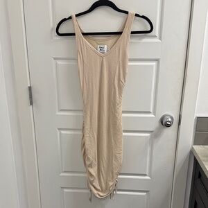 Princess polly Beige Sleeveless‎ V Neck Ruched Mini Dress Size 2 Cream Ribbed